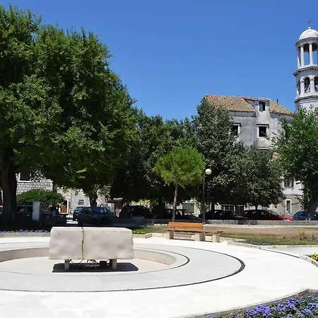 Klobuka Appartement Kaštela