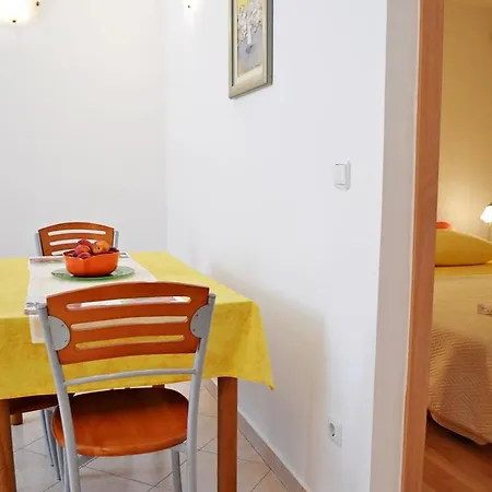 Apartment Klobuka *