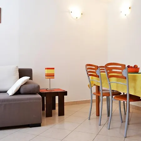 Klobuka Apartment *